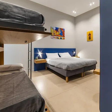 Dimora Angioina Pensionat 4*
