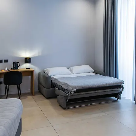 Dimora Angioina Penzion 4*